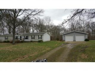 5240 200th St, Gilmore, IL 62443-2114