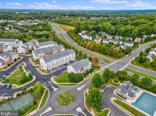 14686 Links Pond Cir, Gainesville, VA 20155-4900