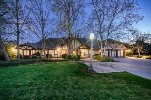 2627 Birch Ave, Clovis, CA 93611-9167