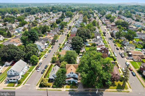 887 Lalor St, Trenton NJ  08610-6558 exterior