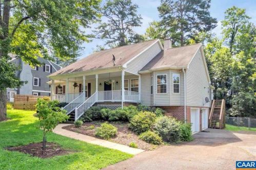 1426 Grove Rd, Charlottesville, VA 22901-3126