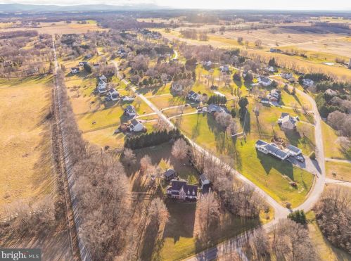 874 Pheasant Hill Rd, Summit Point WV  25446-3634 exterior