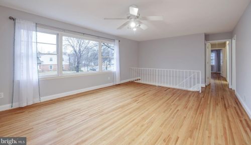 6401 Whippany Way, Springfield VA  22015-3428 exterior