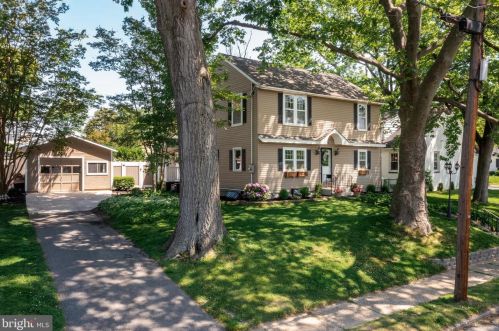 1605 Oak Ave, Haddon Heights, NJ 08035-1511