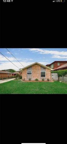 2507 37th St, Galveston, TX 77550-8825