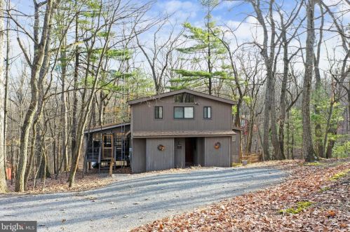 373 Bald Eagle Trl, Hedgesville WV 25427 exterior