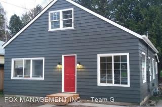 8532 Bristol Ave, Portland OR  97203-2136 exterior