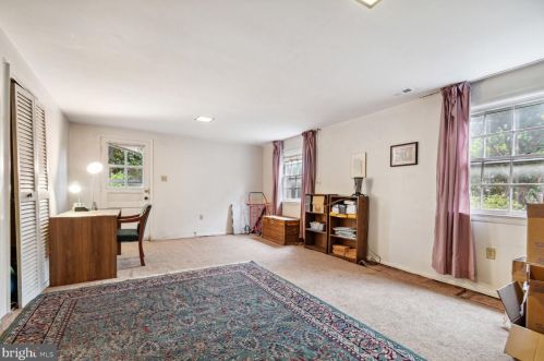 10905 Oakwood St, Silver Spring MD 20901-1238 exterior