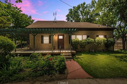 393 4th Ave, Chico, CA 95926-3461