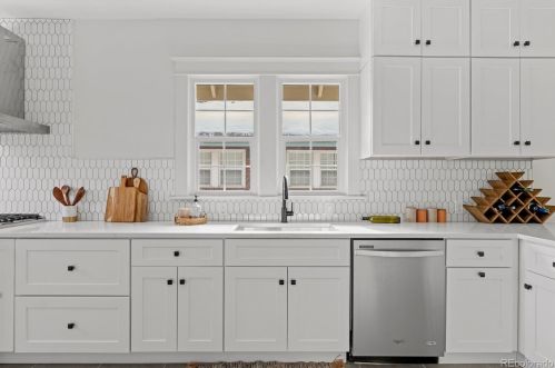 2212 Hudson St, Denver CO  80207-3847 exterior