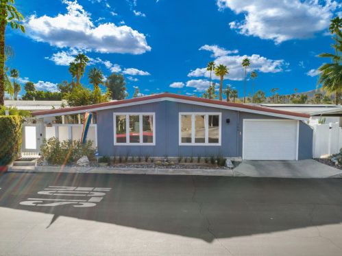 164 Club Circle Dr, Palm Springs, CA 92264-6414