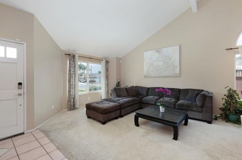 4504 Morro Bay St, Oceanside, CA 92057-4210