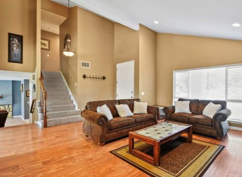 344 Montessori Ave, Placentia, CA 92870-1826