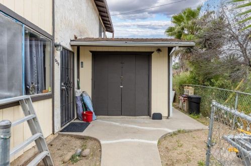 1850-52 Bakersfield St, Lemon Grove, CA 91945-3733