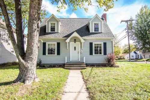 701 Main St, Beverly Manor, IL 61571-1575