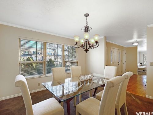 25 Snowstar Ln, Sandy UT 84092-4800 exterior