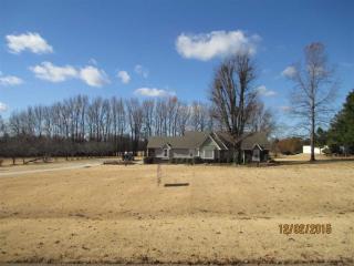 7951 Soderlund Dr, Millington, TN 38053-5833