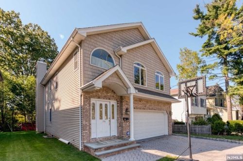 156 Depew St, Dumont, NJ 07628-2508