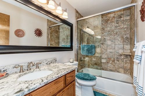 19061 Chenango Cir, Aurora CO exterior