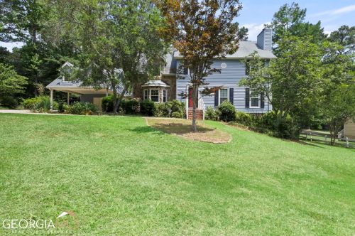 3 Stonehaven Dr, Newnan, GA 30265-1261