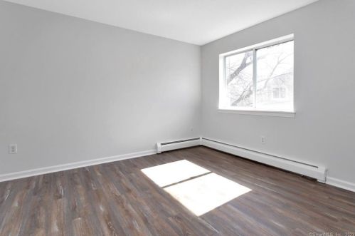 135 Flax Hill Rd, Norwalk CT  06854-2862 exterior