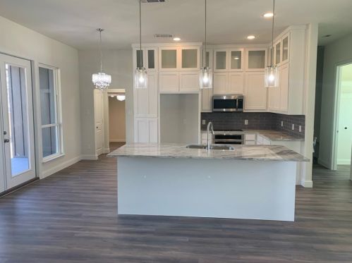 9108 Shoshone Trl, Lewisville, TX 75022-7039