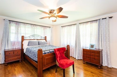 3324 Flowers Dr, Atlanta GA  30337-1001 exterior