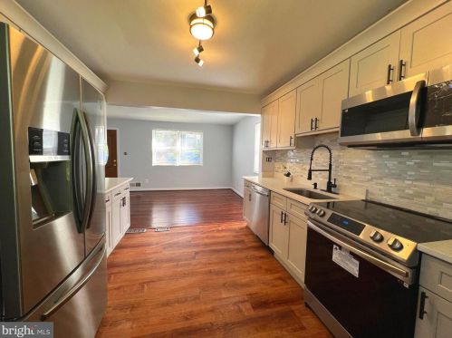 11706 Hatcher Pl, Silver Spring MD 20902-2316 exterior