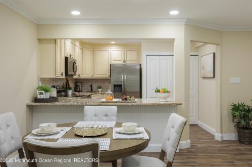 20 Lexington Ct, Tinton Falls NJ 07701-5467 exterior