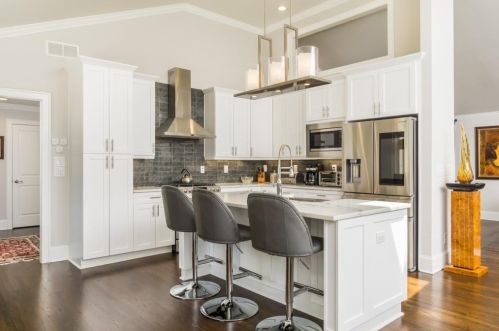 2553 Echo Dr, Atlanta GA  30345-3528 exterior