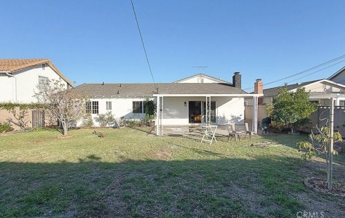 17285 Santa Clara St, Santa Ana CA  92708-3336 exterior