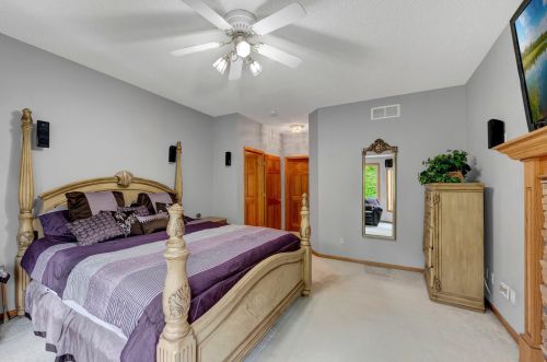 731 Heron Ave, Saint Paul MN  55128-5384 exterior