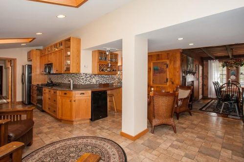 1121 Fish Hill Rd, Coventry, RI 02816-4714
