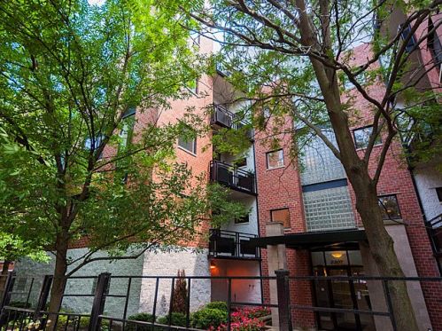 2307 Wolfram St, Chicago, IL 60618-8024