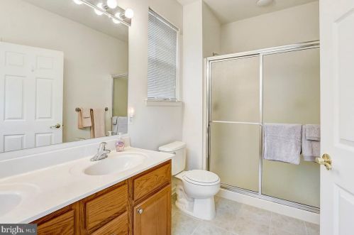 166 Copperfield Dr, Trenton NJ  08648-2583 exterior