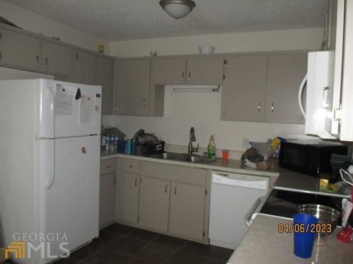 97 Hendrix St, Bayview, GA 31316-5895