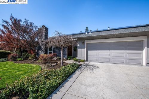 3309 Vera Cruz Dr, San Ramon, CA 94583-2622