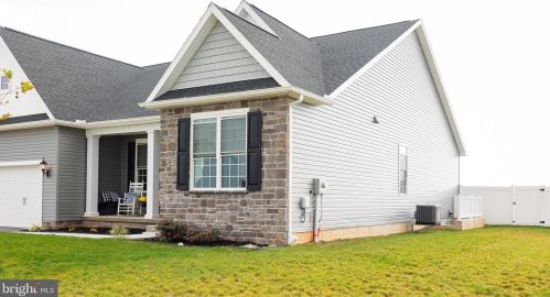 14 Alabaster Run, Hanover, PA 17331