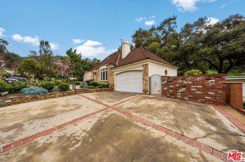 1347 San Luis Rey Dr, Glendale CA  91208-1961 exterior