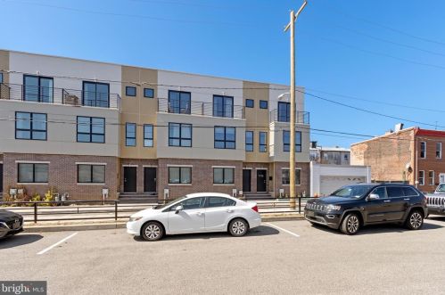 1310 Hope St, Philadelphia, PA 19122-4611