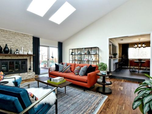 1406 Cardinal Hl Dr, Austin TX  78758-2705 exterior