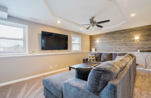 1408 Howland Dr, Joliet IL  60431-6050 exterior