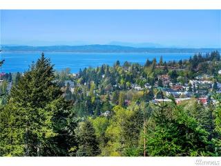 1304 39th St, Bellingham, WA 98229-4912