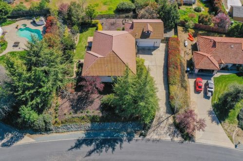 2644 Silverado Dr, Valley Springs, CA 95252-9226