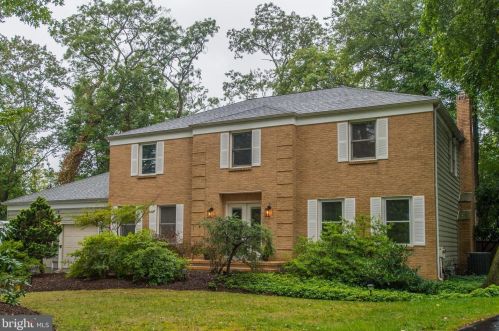 10 Roseberry Ct, Trenton, NJ 08648-1058