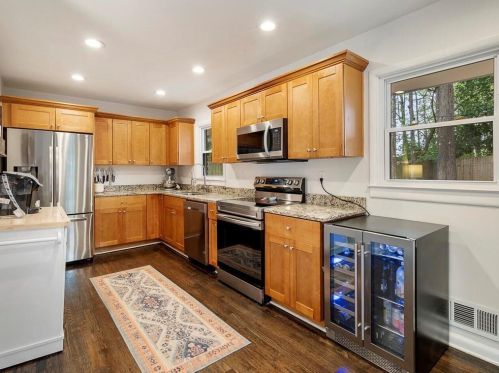 2140 Medfield Trl, Atlanta GA  30345-3010 exterior