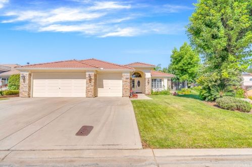 4630 Broadmore St, Sharon, CA 93610-8475
