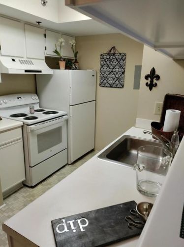 795 Hammond Dr, Atlanta GA  30328-5517 exterior