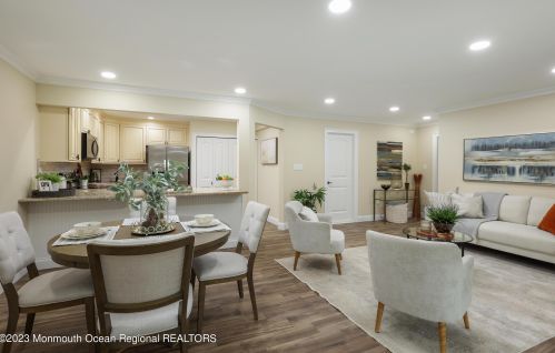 20 Lexington Ct, Tinton Falls NJ 07701-5467 exterior