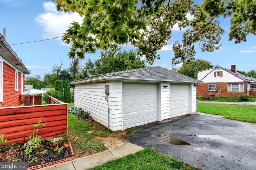 1919 Baltimore Pike, Hanover PA 17331-9603 exterior